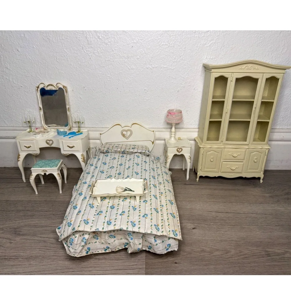 Vtg 70s Marx Toys Sindy Doll Furniture & Accessories Lot of 90+ Pcs Barbie Size
